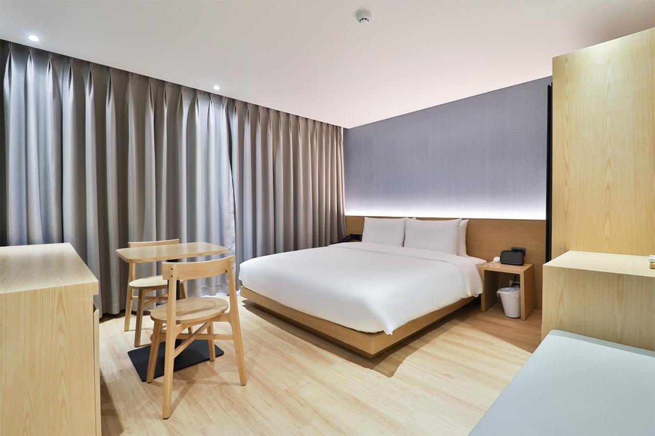 Custom Hotel Ilsan Ni Buitenkant foto