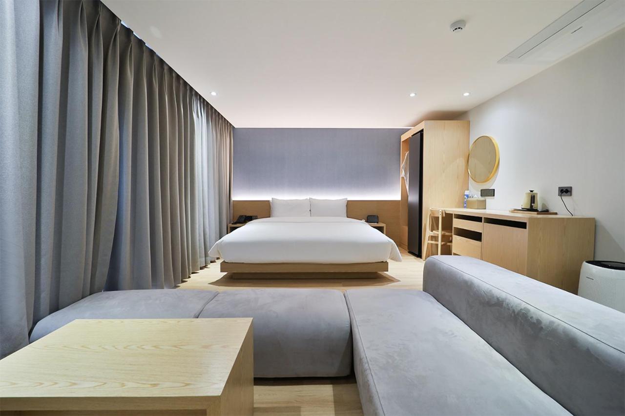 Custom Hotel Ilsan Ni Buitenkant foto