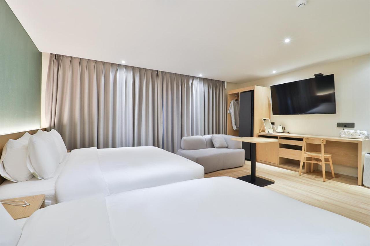 Custom Hotel Ilsan Ni Buitenkant foto