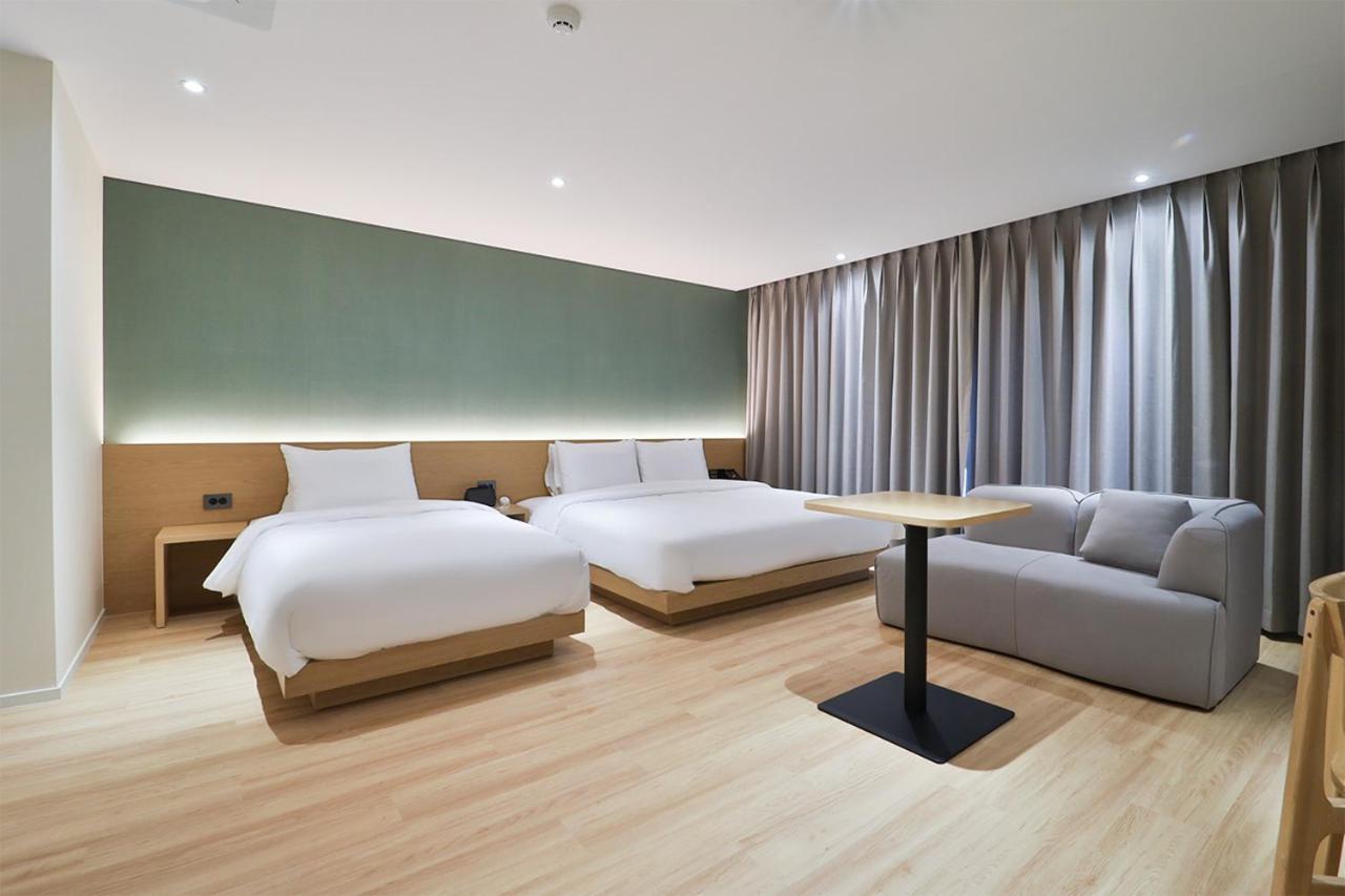 Custom Hotel Ilsan Ni Buitenkant foto
