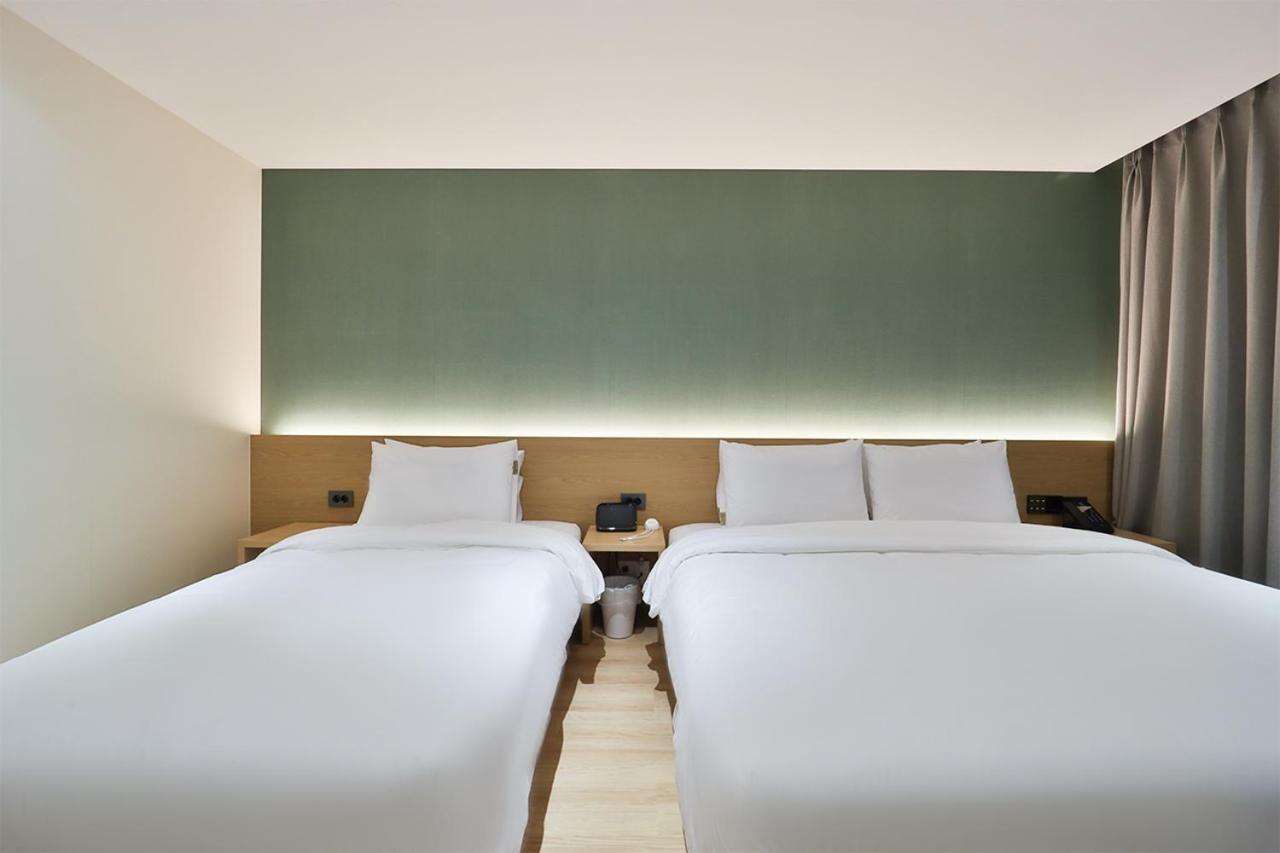 Custom Hotel Ilsan Ni Buitenkant foto