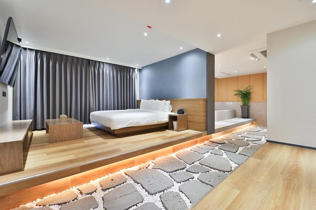 Custom Hotel Ilsan Ni Buitenkant foto
